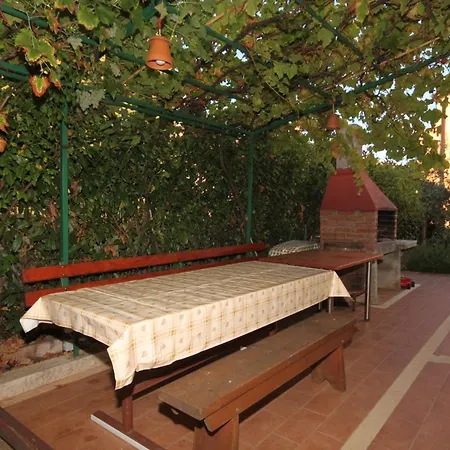 Apartment Apartments With A Parking Space Fazana - 7153 Fazana