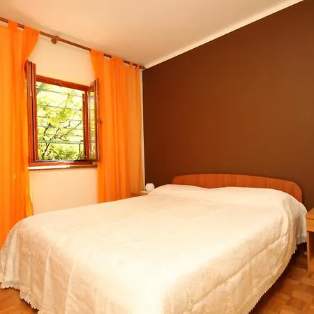 With Parking Space - 7153 Apartamento